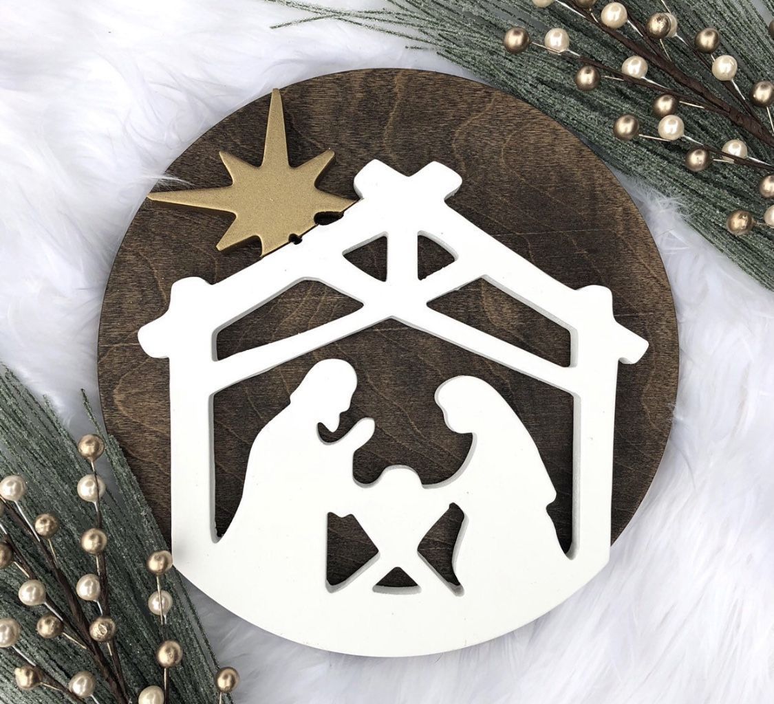 Tablou mare rotund din lemn – scena Nașterii Domnului Iisus | CadouriPersonalizate.Online