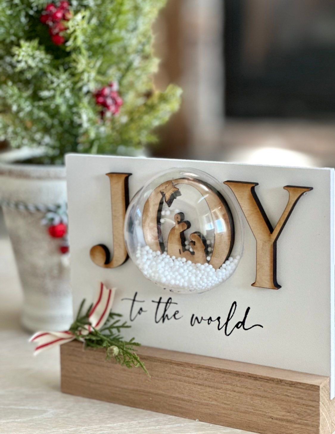 Tablou decorativ de Crăciun – scena Nașterii Domnului Iisus și mesaj „Joy to the world” | CadouriPersonalizate.Online